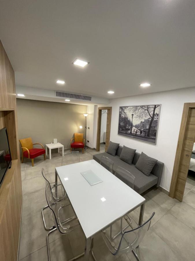 Family Catedral Centro Apartment กรานาดา ภายนอก รูปภาพ